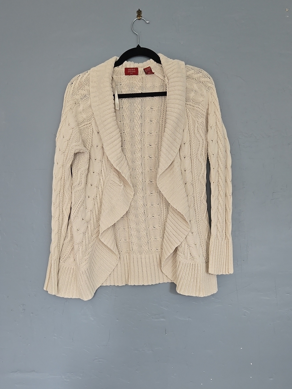 Valerie Stevens Cream Cable-Knit Draped Cardigan
